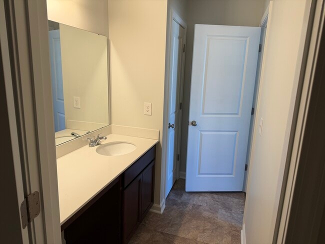 Building Photo - 212 Windfall Rd