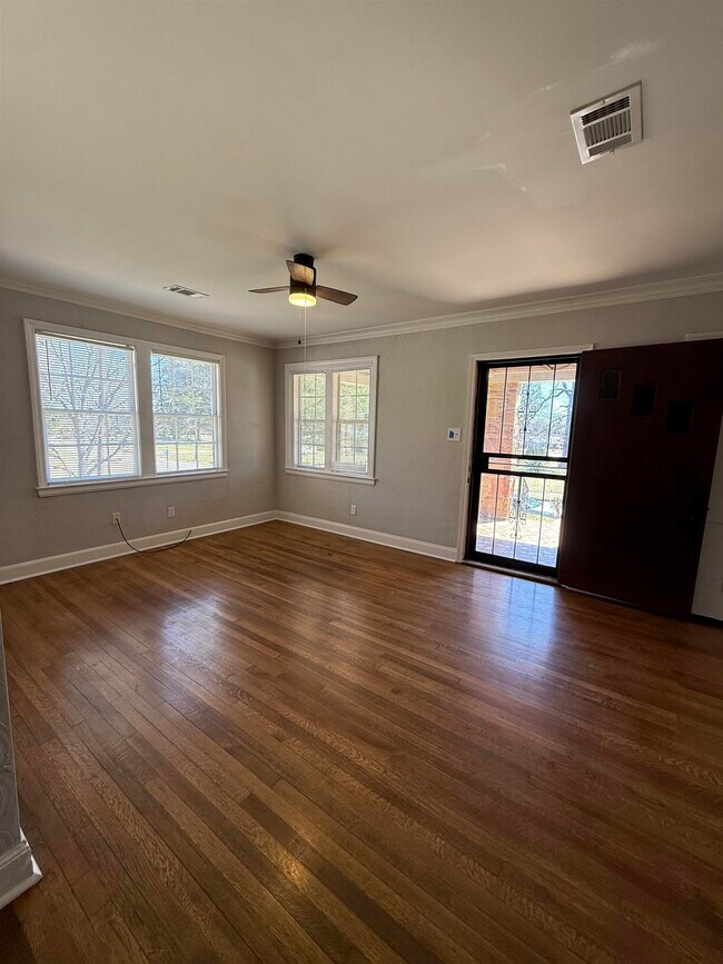 Building Photo - 764 Dunn Ave