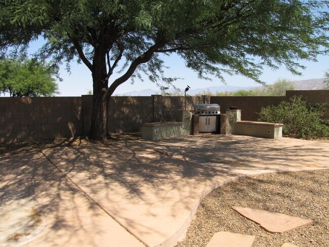 Building Photo - COMING SOON!!! Located in Vail Az  on a premium elevated lot!!
