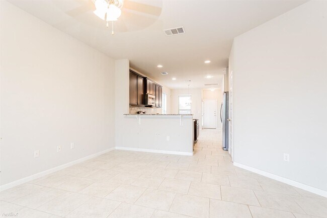 Building Photo - 4 br, 2.5 bath House - 605 AllensCreek Way