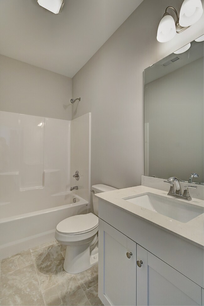 Building Photo - 248 Delview Dr