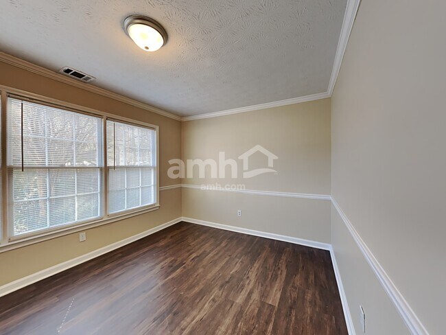 Building Photo - 3115 Elizabeth Ln