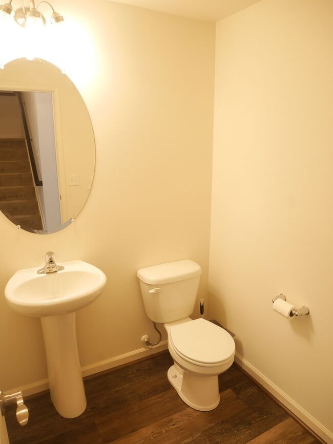 Building Photo - Stunning 3 Bedroom Townhouse Easton, MD