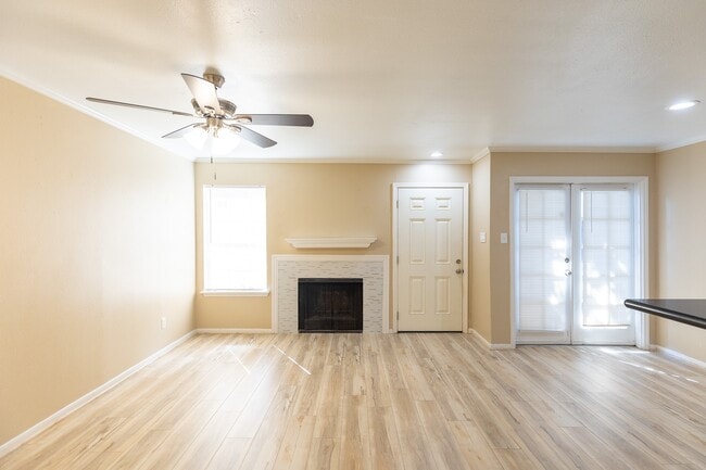 Building Photo - 14600 Fonmeadow Dr