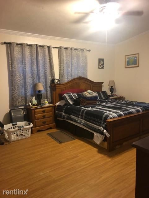 Building Photo - 4 br, 2 bath House - 618 Berkshire St