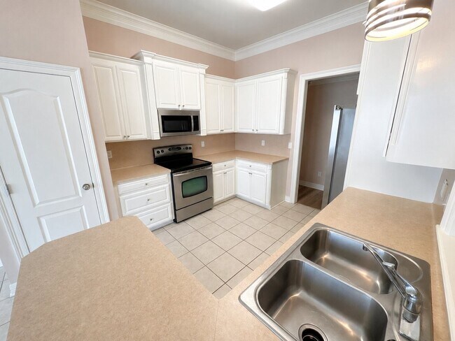 Building Photo - 1022 Creole Dr