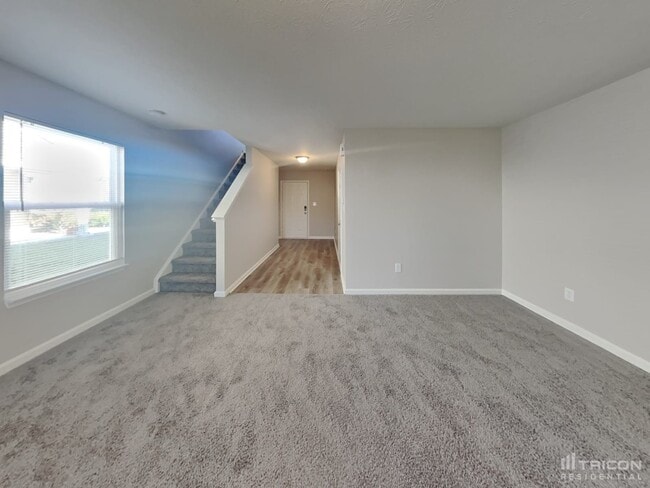 Building Photo - 2840 Beethoven Ave