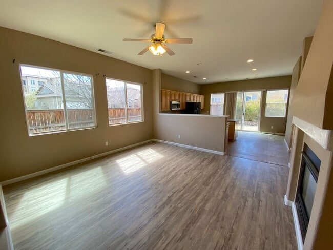 Building Photo - Beautiful 3 Bedroom + 1 FLEX ROOM Single Story House in South Meadows Reno