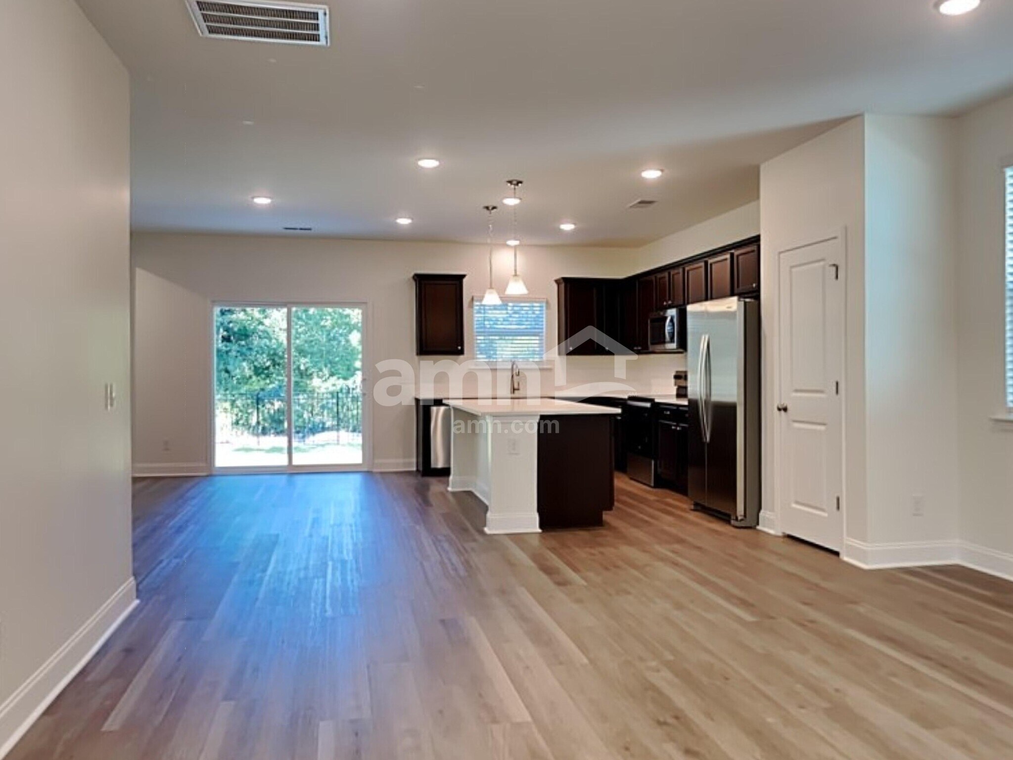 Building Photo - 1609 Lamplighter Ln