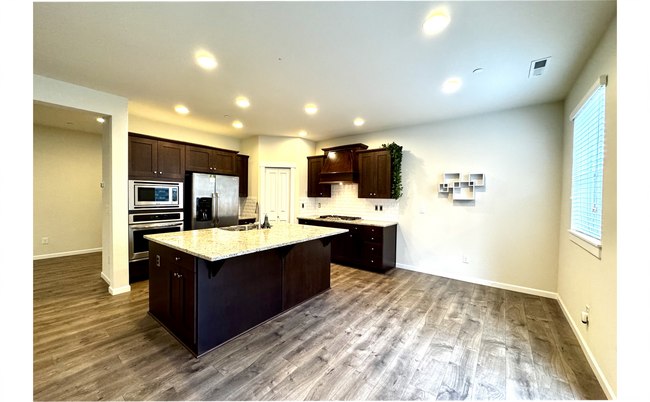 Building Photo - 5013 52nd Ave Ct W