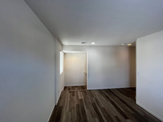 Building Photo - Rooftop Views and 3bed house for rent