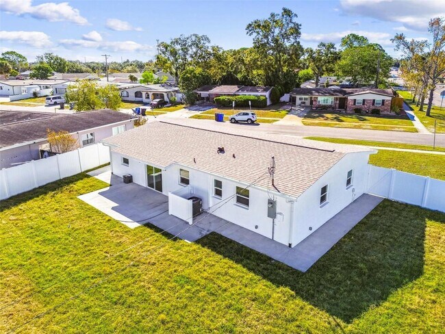 Building Photo - 7717 W Powhatan Ave