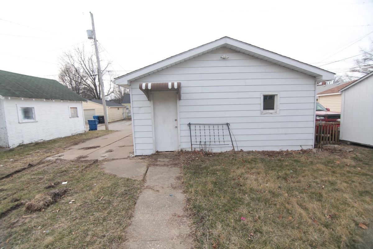 Building Photo - 2335 31st St