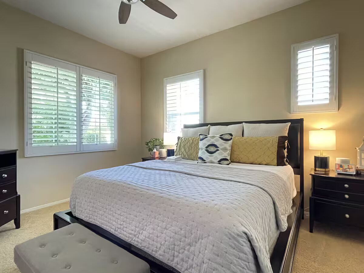 2nd Mastersuite, Cal King - 49 Vista Mirage Way