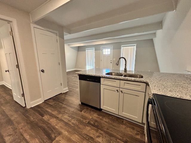 Building Photo - 25 Chalet Dr