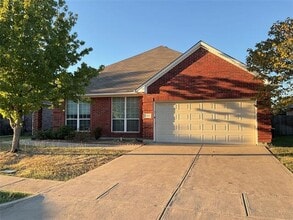 Building Photo - 703 Crownpoint Ln