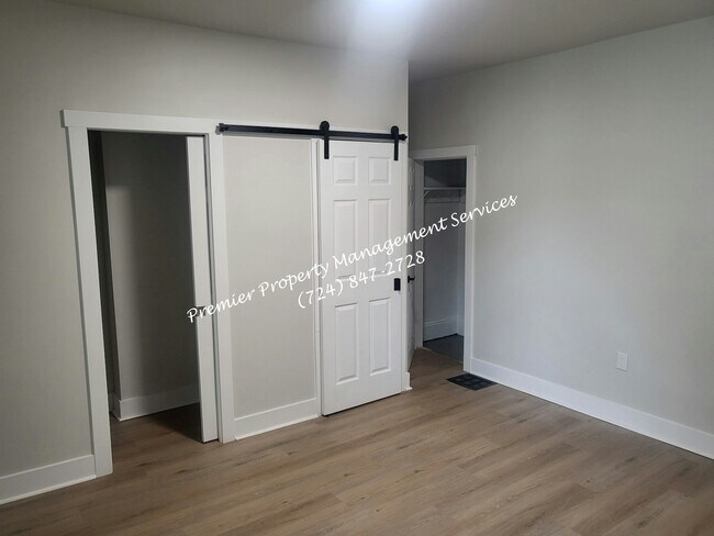Building Photo - 1508 5th Ave