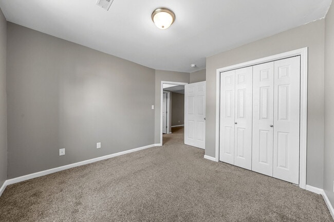Building Photo - 1414 Addison Dr