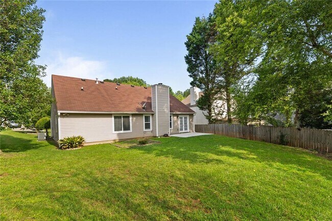 Building Photo - 2979 Sentinel Cir