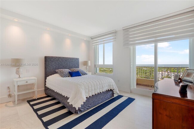 Building Photo - 789 Crandon Blvd