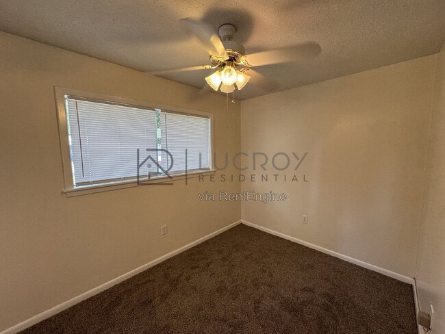 Building Photo - 3203 Harle St
