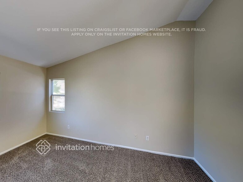 Building Photo - 16121 Filbert St