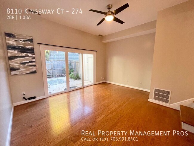 Building Photo - UPDATED 2 BEDROOM HOME - PRVATE BACK YARD ...