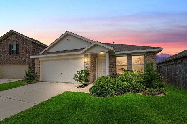 Building Photo - 18107 Rockvine Dr