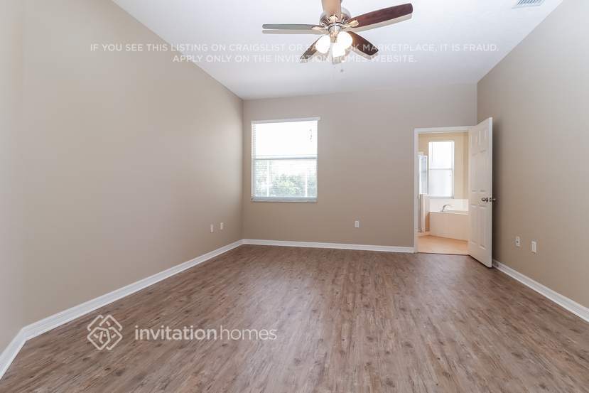 Building Photo - 7136 Lake Eaglebrooke Way