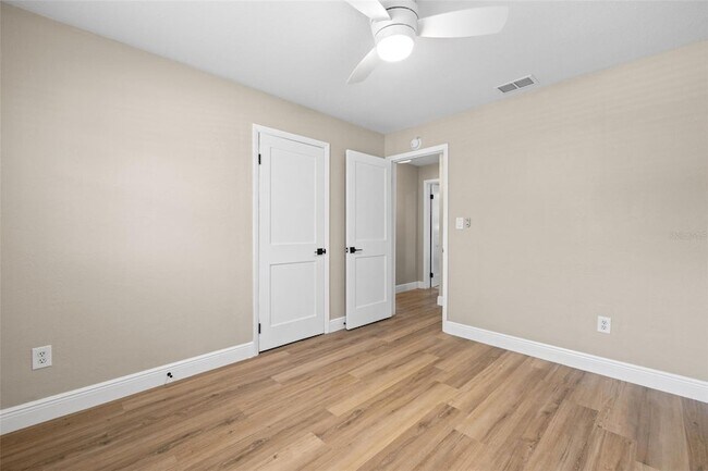 Building Photo - 2066 62nd Pl S