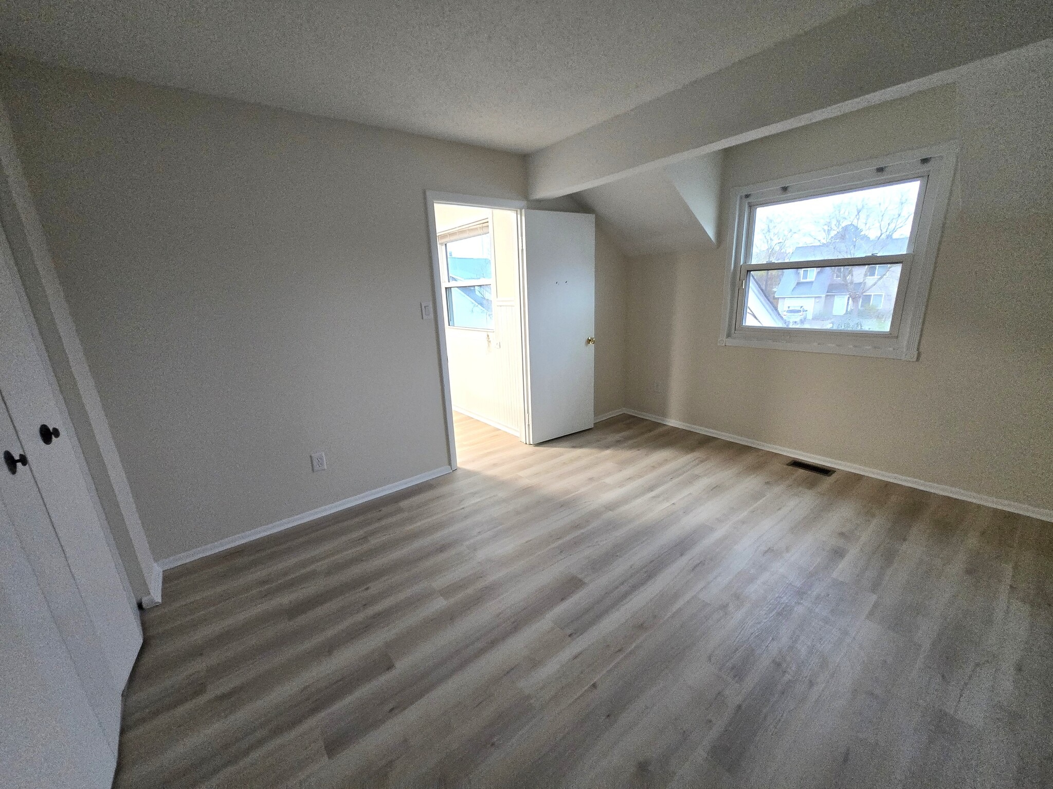 Building Photo - 3912 Riverside Cir