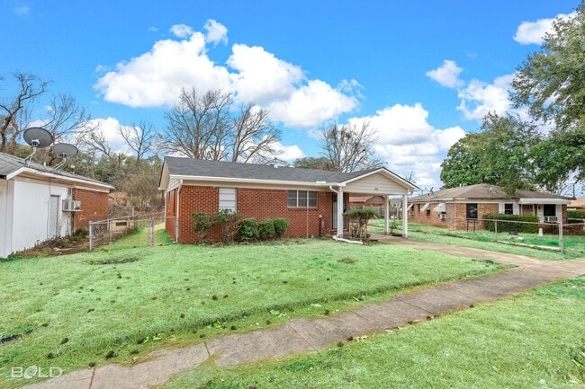 Building Photo - 308 Oregon Ave