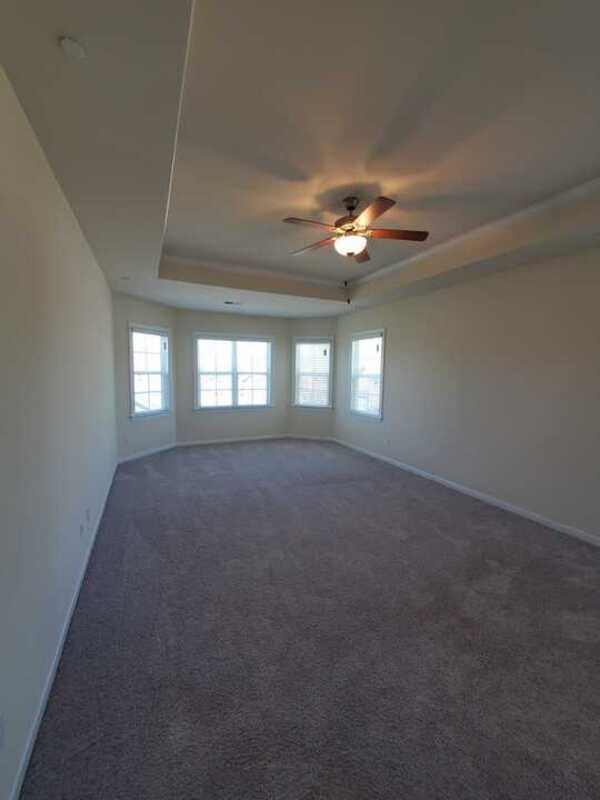 Building Photo - 1007 Anatrella Ln NW