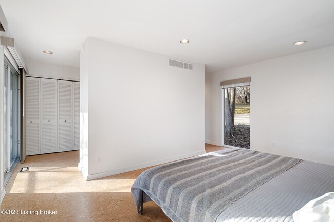 Building Photo - 6 Glen Arden Rd