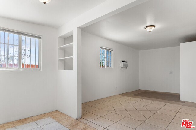 Building Photo - 66087 Desert View Ave