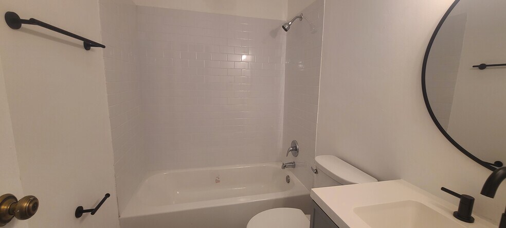 Building Photo - 603 SW 75th St