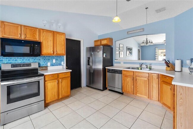 Building Photo - 3450 Clingman St