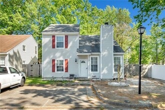 Building Photo - Beautiful 3-bed 2-bath Townhome