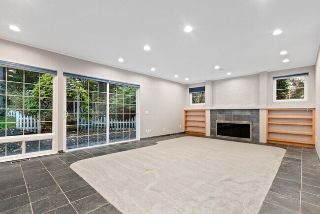 Building Photo - Stunning Private AIR CONDITIONED Dream Home in Coveted Bridal Trails