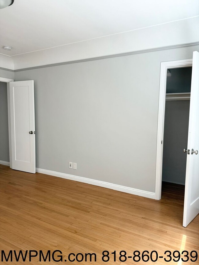 Building Photo - Ideally situated 2-Bed 2-Bath HOME