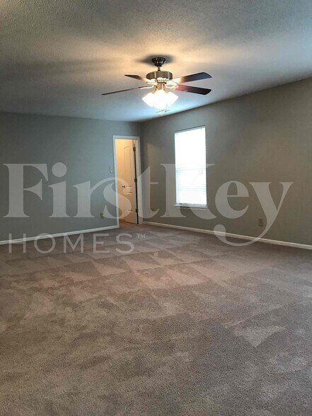 Building Photo - 6318 Cascade Cir