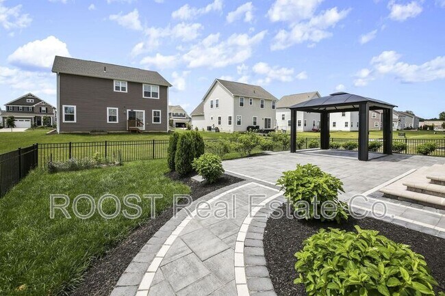 Building Photo - 380 Crownover Way