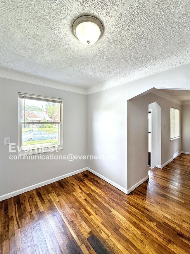 Building Photo - 14980 Tacoma St