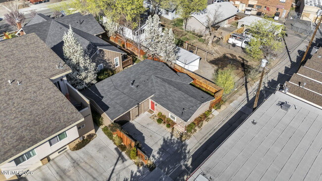 Building Photo - 58 Caliente St