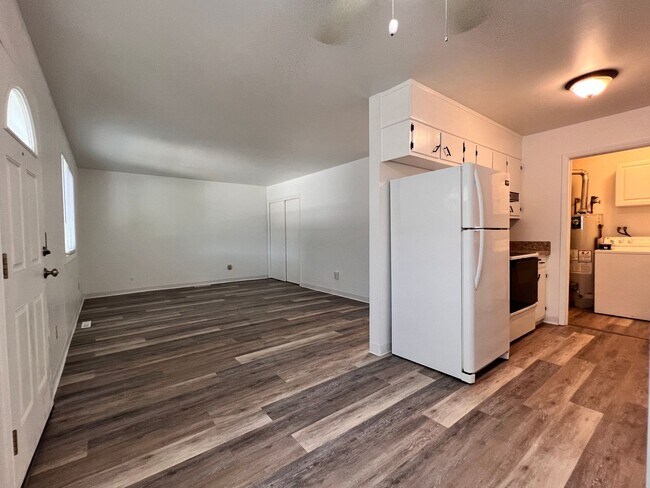 Building Photo - 3001 Boulder Ave