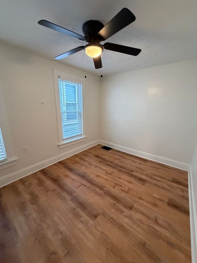 Building Photo - 441 E Whittier St