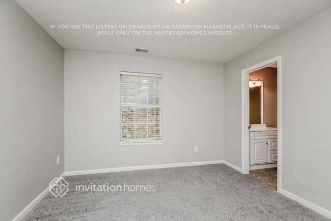 Building Photo - 5449 Sweetsprings Dr SW