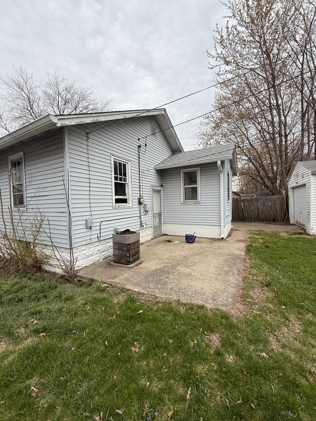 Building Photo - 1245 Sedgwick St