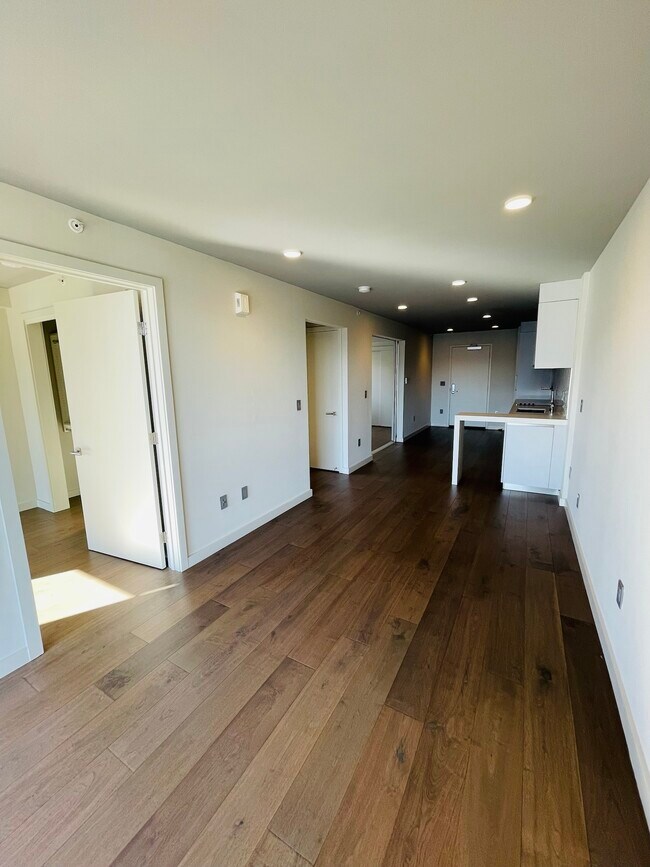 Building Photo - 1238 Sutter St