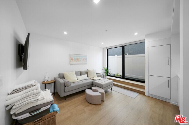 Building Photo - 1500 Ocean Dr